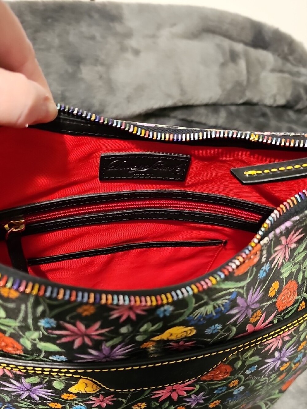 Dooney & Bourke - Picture 6 of 8